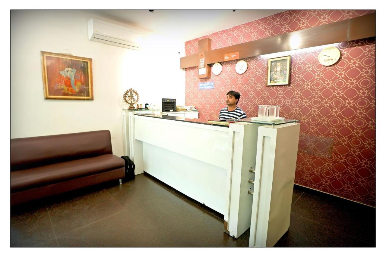 Hotel Oscar - Hauz Khas New Delhi Eksteriør bilde