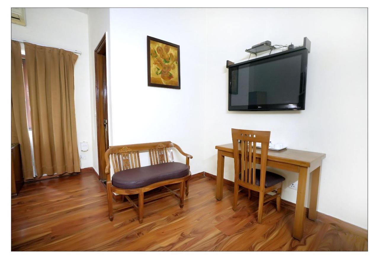 Hotel Oscar - Hauz Khas New Delhi Eksteriør bilde