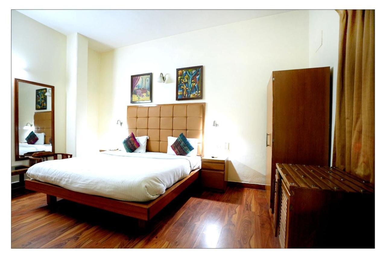 Hotel Oscar - Hauz Khas New Delhi Eksteriør bilde