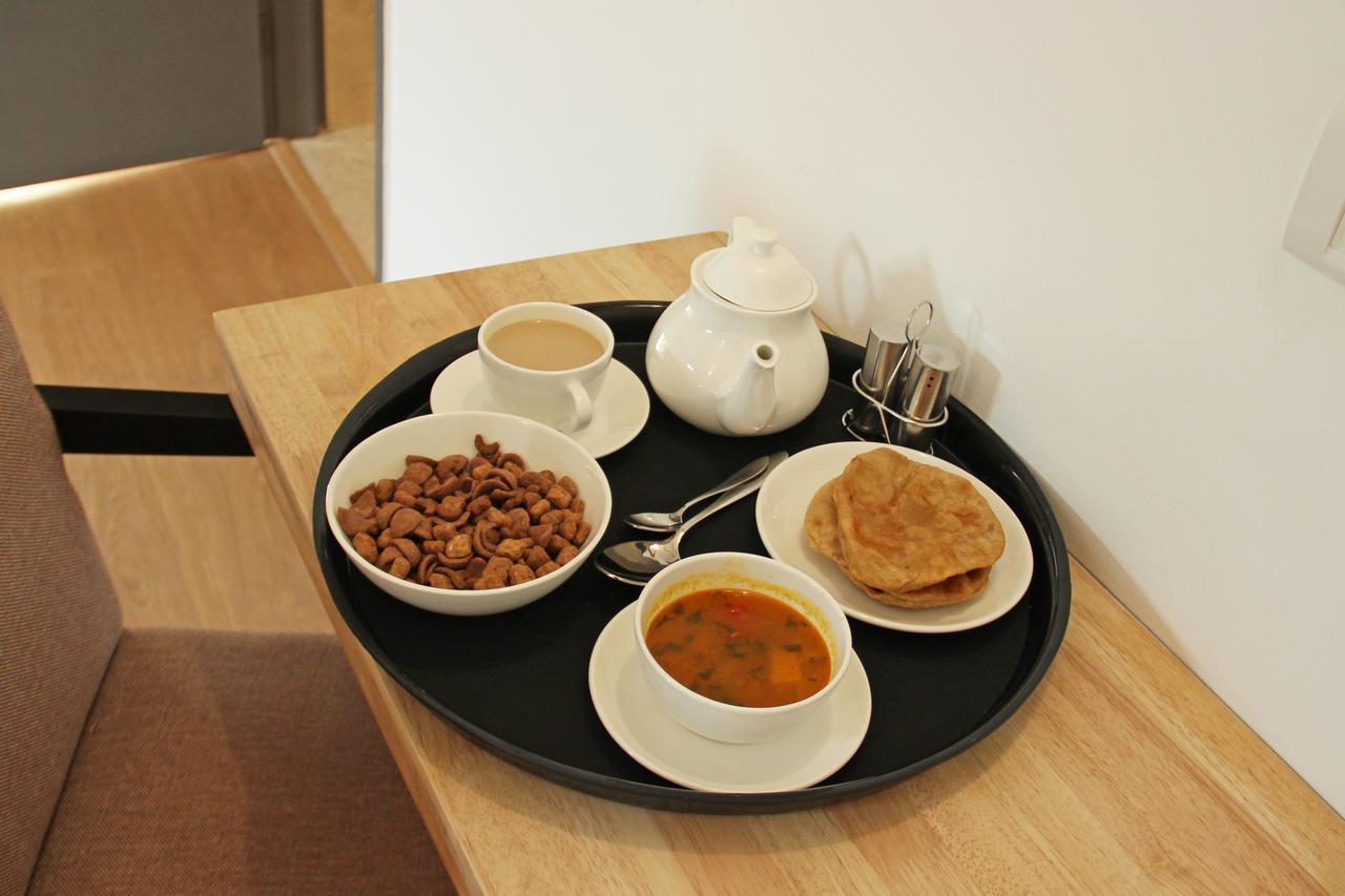 Hotel Oscar - Hauz Khas New Delhi Eksteriør bilde